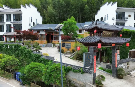 百丈山靈境山莊