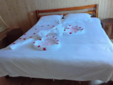 峯林湖畔客棧（安龍店）