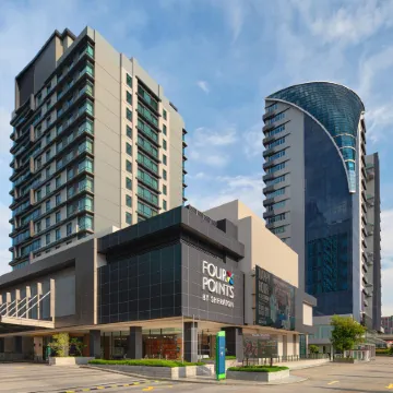 Four Points by Sheraton Puchong Отели рядом с достопримечательностью «Торговый центр Summit USJ»