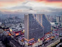 Ziyou Hotel (Qingbaijiang Wanda Plaza) Hotels near Qingbaijiang