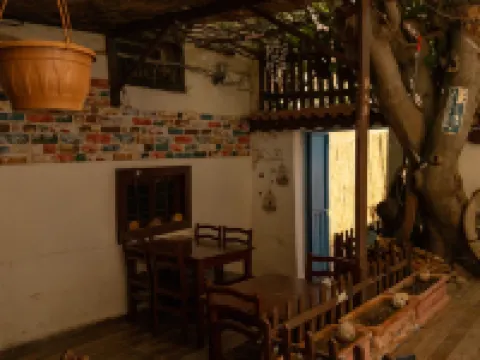 Historical Greek Mansion Antikhan Hotels in Ayvalik