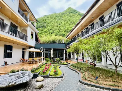 Liuba Yujian Mountain Bamboo Homestay