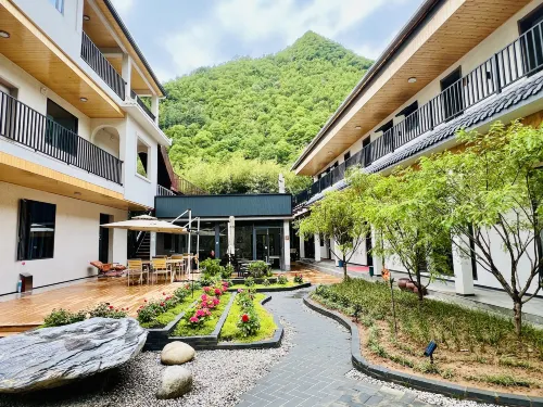 Liuba Yujian Mountain Bamboo Homestay