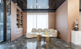 Haiyue Hotel (Yangling High School International Trade Shopping Center)