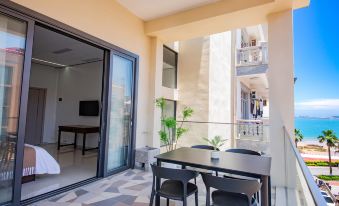 Meizhou lsland Beach Party B&B