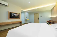 Park Lane Hotel Chengdu (Qingbaijiang Wanda Plaza) Hotel di Distrik Qingbaijiang