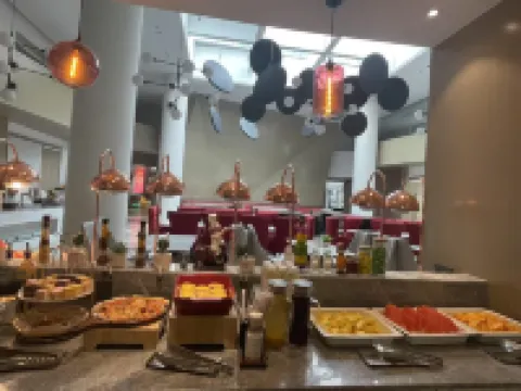 Ramada By Wyndham Yangzhou Slender West Lake