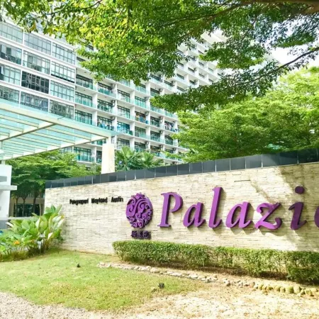 Palazio Mount Austin By Stayrene