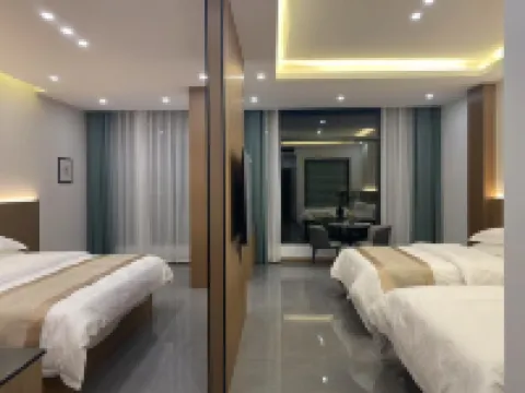 Yunshang Hotel (Huangguoshu Waterfall Scenic Area Branch)