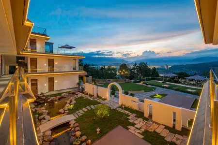 Lin Jian Lou Ge · Garden Healing Homestay (Three Gorges Dam Tourist Area) Отели рядом с достопримечательностью «Interception Memorial Garden»