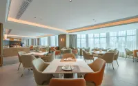 Vienna Hotel (Yangjiang Youth Palace Branch)