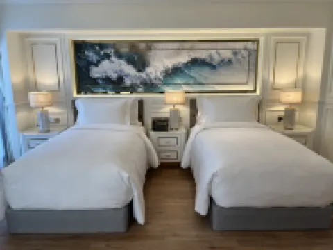 더 오션 파통 호텔