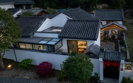 Magu Valley Cidi Hot Spring Homestay Отели рядом с достопримечательностью «Beihai Wetland»