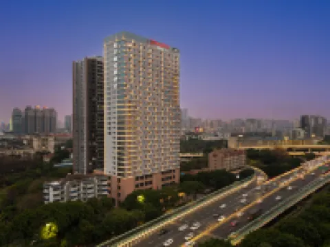 南寧青山路希爾頓歡朋酒店 鄰近李明瑞,韋拔羣烈士陳列館的酒店