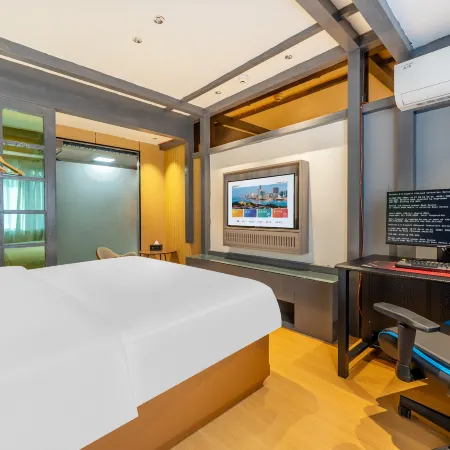 Jingyue Esports Hotel(Lishui Train Staion Yintai Shopping Centre)