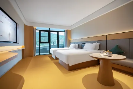 JI Hotel (Panzhihua Yanbian Tongyuan Park Branch) Отели в г. Яньбянь