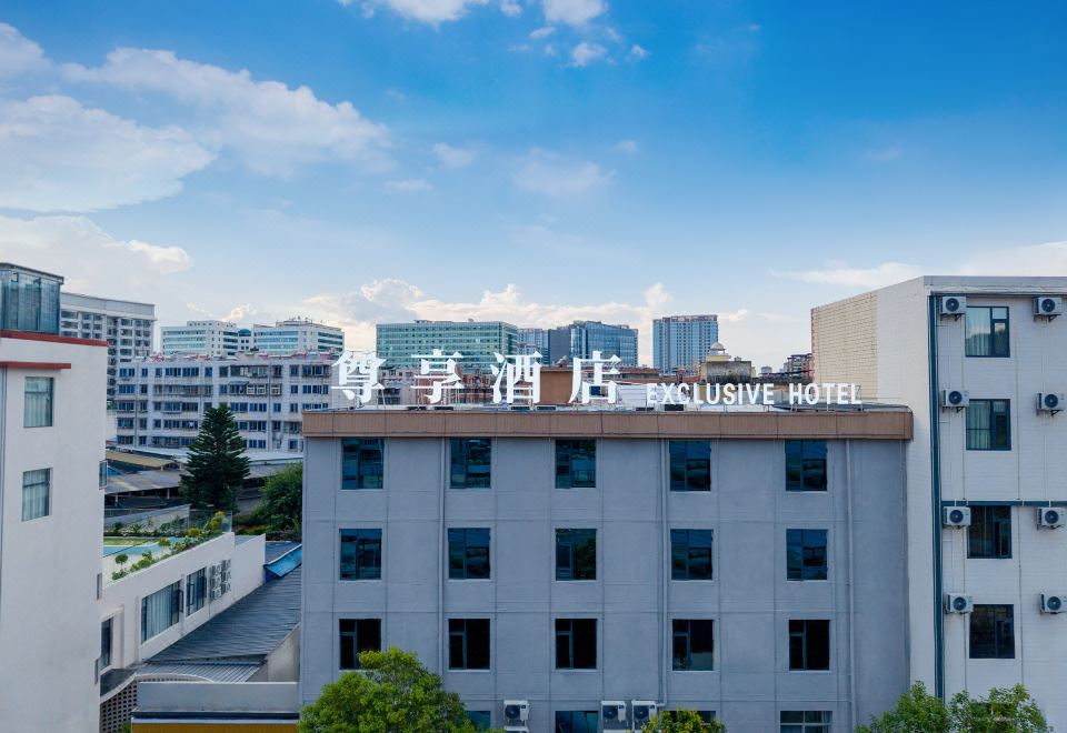 EXCLUSIVE HOTEL 근처 쌍교 야시장 풍경 또는 호텔 외관