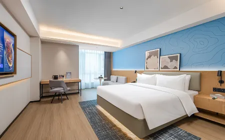 Liyi Hotel (Minhe County Government Center Branch) Отели в г. Миньхэ-Хуэй-Туский автономный уезд