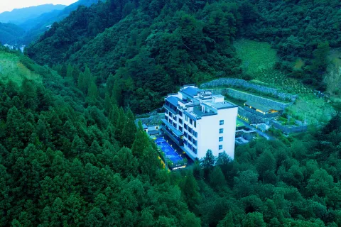 Huangshan Qinman Resort Hotel