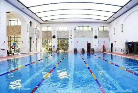 Lakeside Hotel Hefei Отели рядом с достопримечательностью «Anhui Jianzhu University (South Campus)»