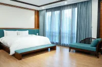 إن سي سي جاردن فيلاز