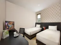 Crew Express Hotel Hotels in Tumpatan Nibung