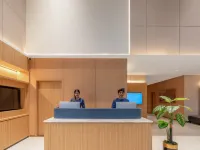 Model J Hotel Jakarta Central Park Hotel di Jakarta Barat