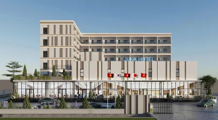 Juna Hotel