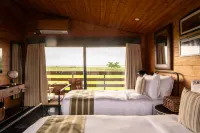 라이노 앤 리버 와일드라이프 리트리트 & 스파, 포비토라 - 구와하티  호텔