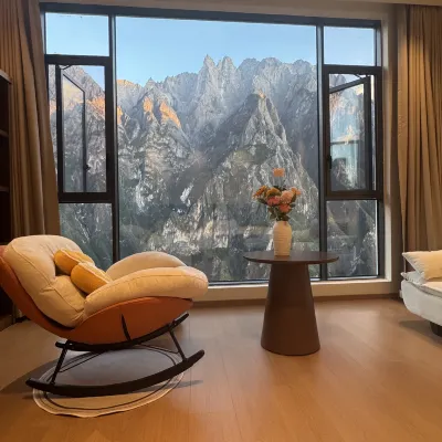 Tiger Leaping Gorge Yunshang Manor Chinese Inn โรงแรมใกล้ส่วนกลางช่องเขาเสือกระโจน