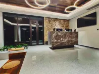 the Lishan Bright Moon Hotel