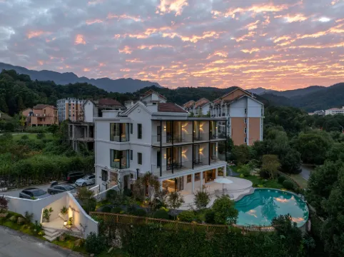 Lushan Xihaiqi Hot Spring Homestay - Hot Springs