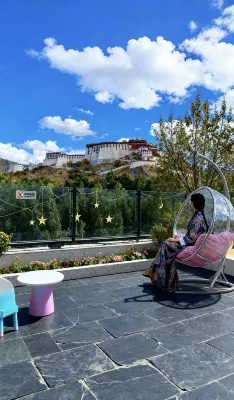 Tibet Muya Hotel (Lhasa Potala Palace) Hotels in Zhaji Temple
