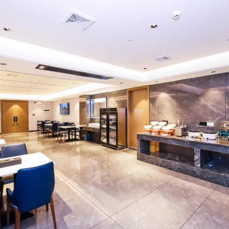 Ease International Hotel (Xingye High-speed Railway Station People's Square)