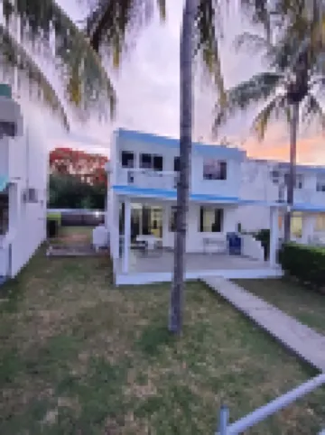 Peaceful Villa next to Mont Choisy Beach Hotels in 