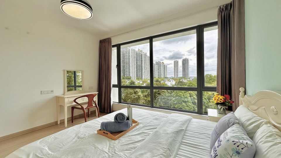 Casa Forest Modern Suites at Forest City JB
