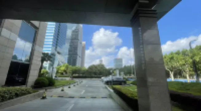 รามาดา พลาซ่า บาย วินด์แฮม ผู่ตง โรงแรมในเซี่ยงไฮ้