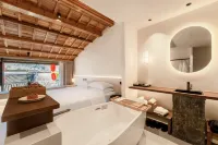 Hongcun Mountain Breeze Embracing the Moon · Serenity Garden (Hongcun Village Yuezao Store) - 발코니