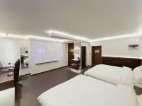 Youran Smart E-sports Apartment (Harbin West Station Xicheng Red Square) - Esports