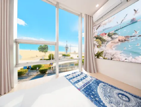 嶼海庵オーシャンビュー民宿（青島第一海水浴場） 匯泉広場周辺のホテル