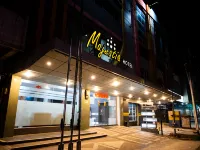 Tripletree Majestiq Hotel Hotels near Siak River