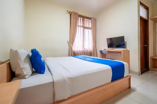 Rehat at Hotel Kurnia Karapitan