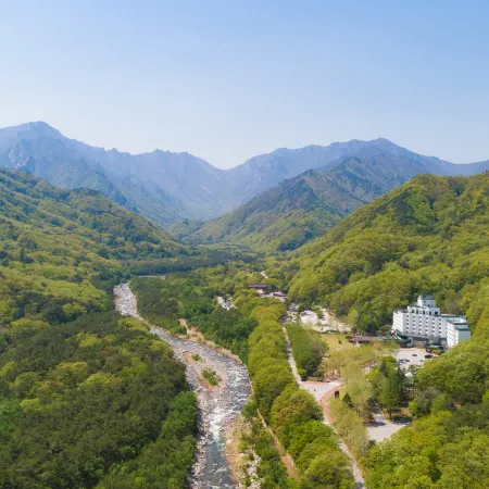 KensingtonHotel Seorak Отели рядом с достопримечательностью «Храм Синхынса»