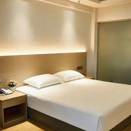 Shidai Holiday Hotel
