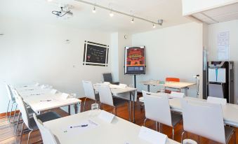 Ibis Styles Toulon Centre Port