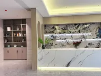 Meihao Lize Hotel (Funan Tianzhu Square Branch) 阜南のホテル