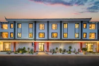 Grand Idea·Light Luxury Boutique B&B (Erhai Fantasyland Branch) โรงแรมในErhai Haidong Scenic Area