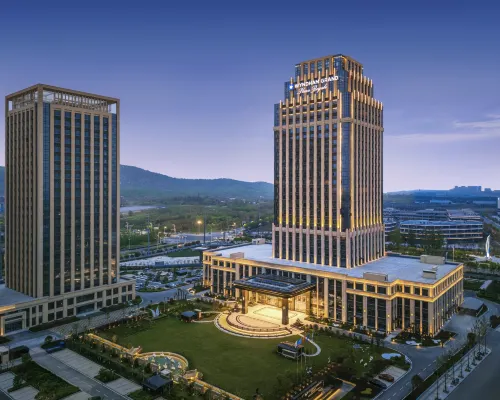 Wyndham Grand Plaza Royale Huarong Bengbu 벙부 호텔