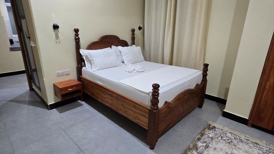 Al-mendhiry Apartment