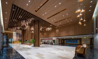 Silk  Cirrus  Hotel  (Songtsam Lingka Shangri-La)